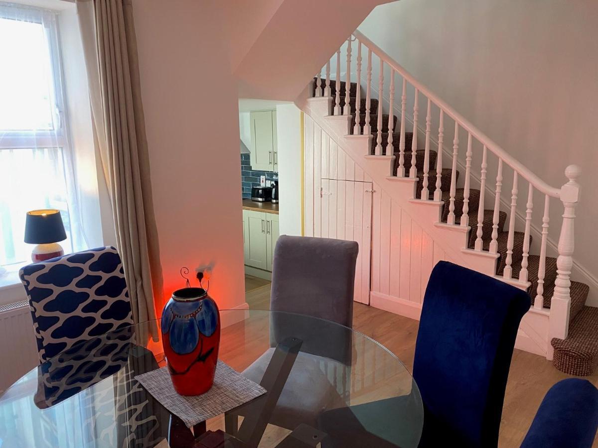 The White House Villa Londonderry Esterno foto